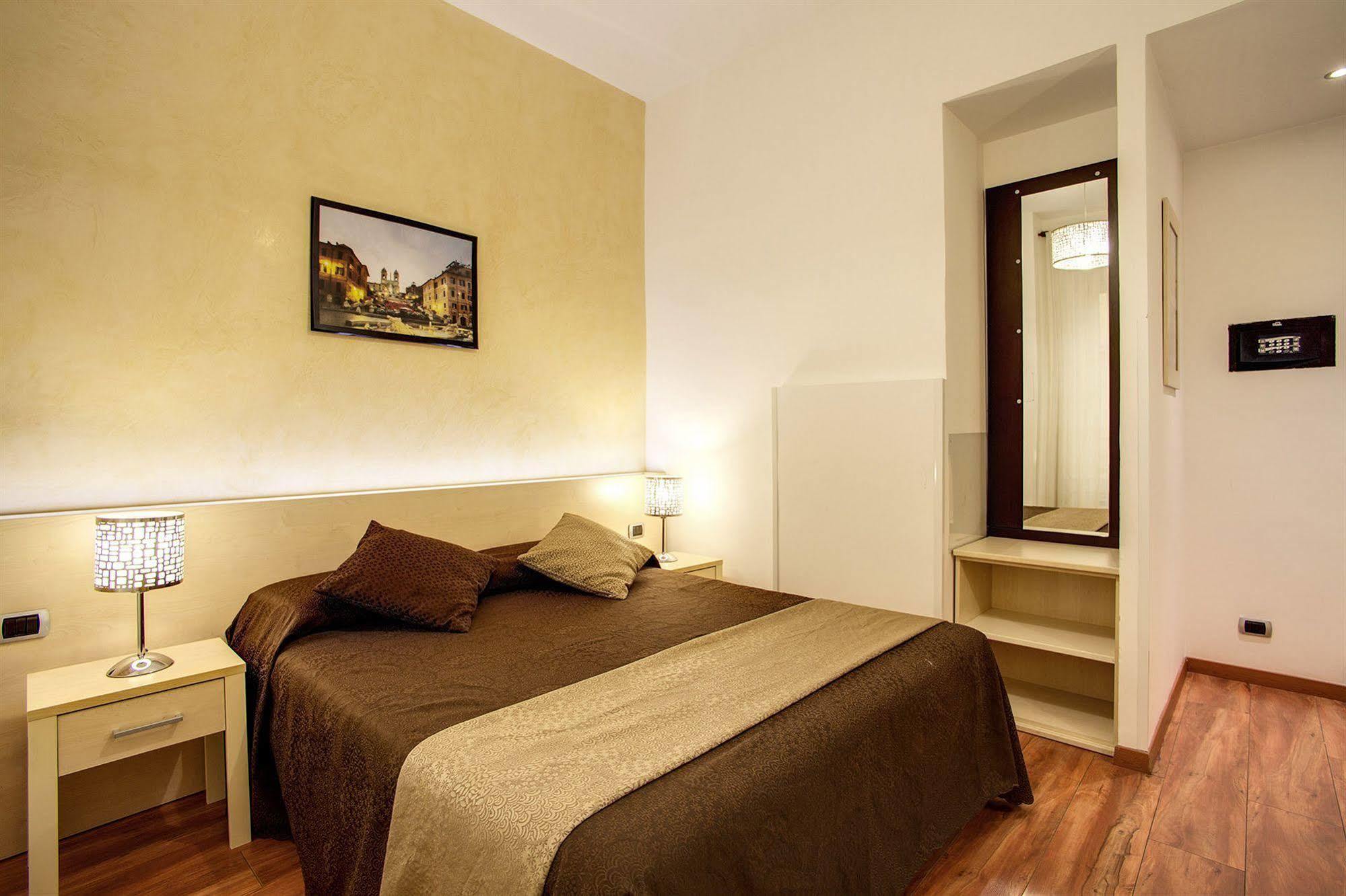 111 Coladirienzo Rooms - By Ad Roma Buitenkant foto