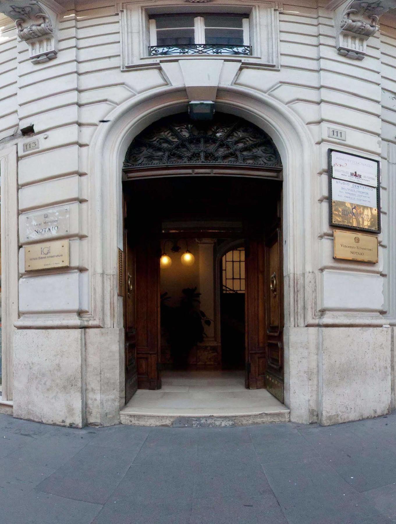 111 Coladirienzo Rooms - By Ad Roma Buitenkant foto